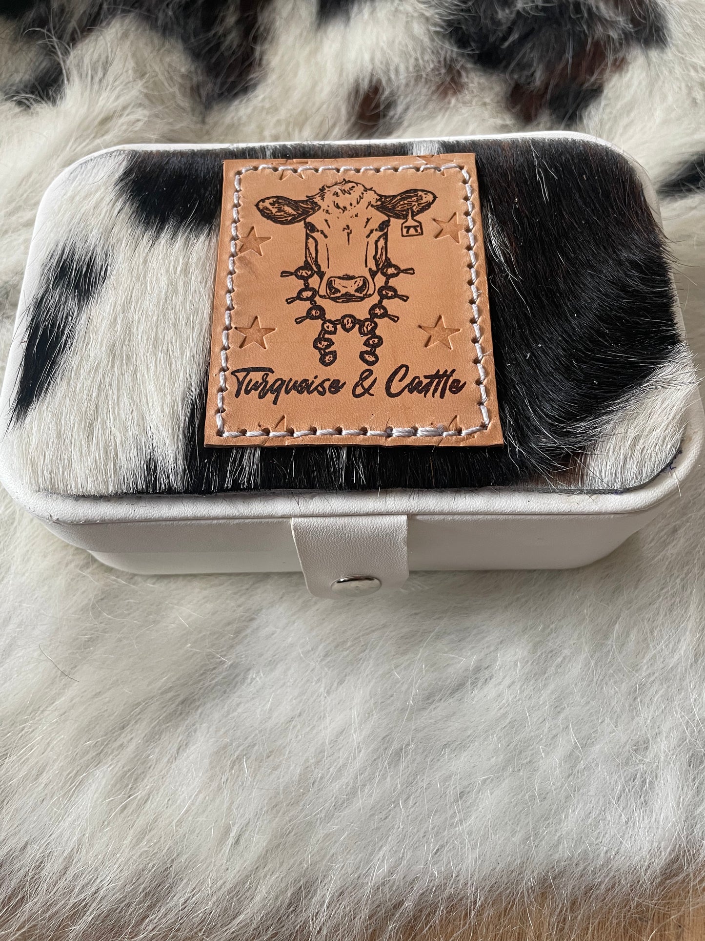 Turquoise & Cattle Large Jewellery Case