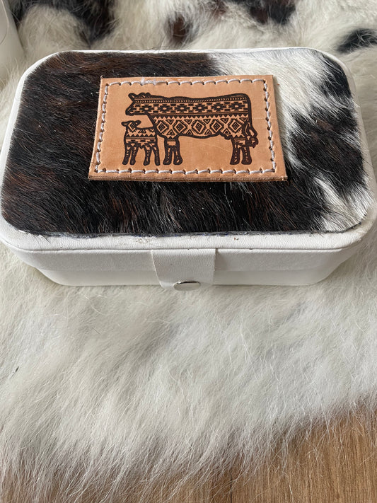 Cow/calf Pair Large Jewellery Case